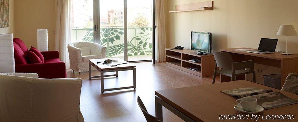 Yays Sagrera Boutique Appartement