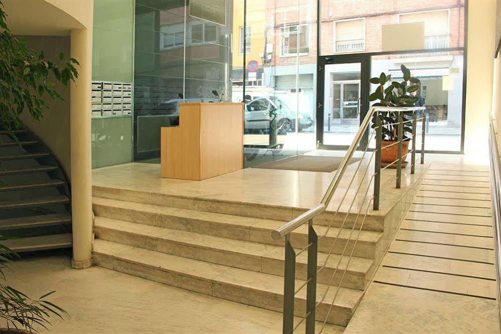 Yays Sagrera Boutique Appartement *