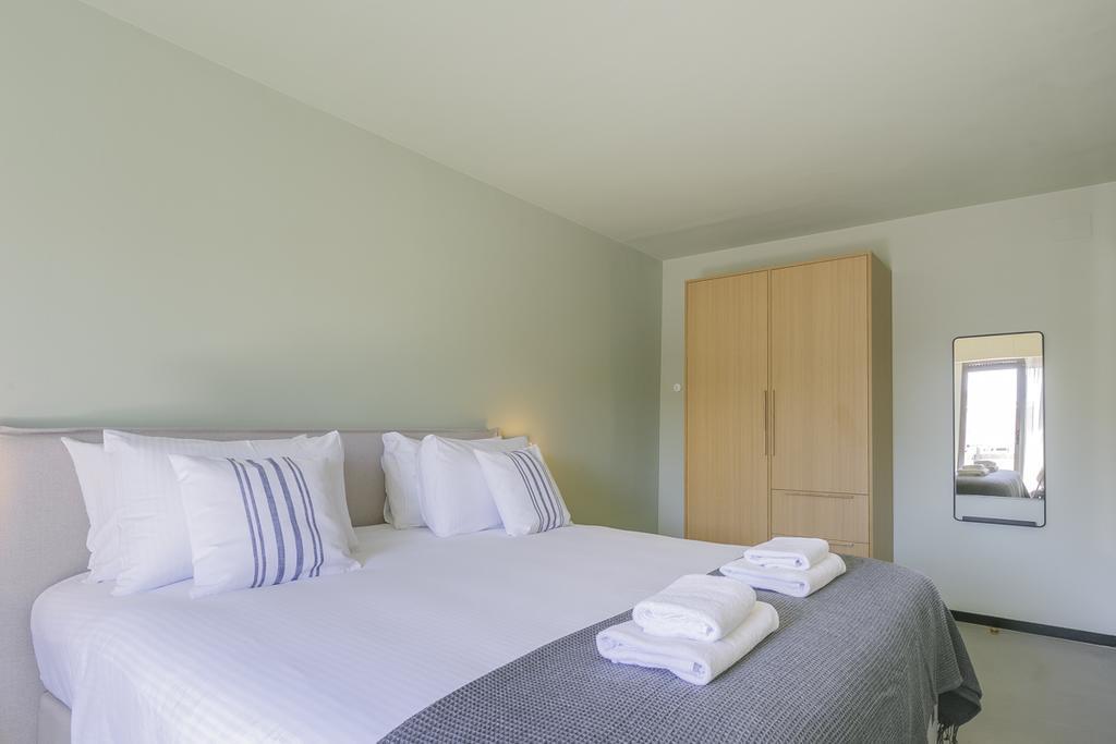 Yays Sagrera Boutique Apartment